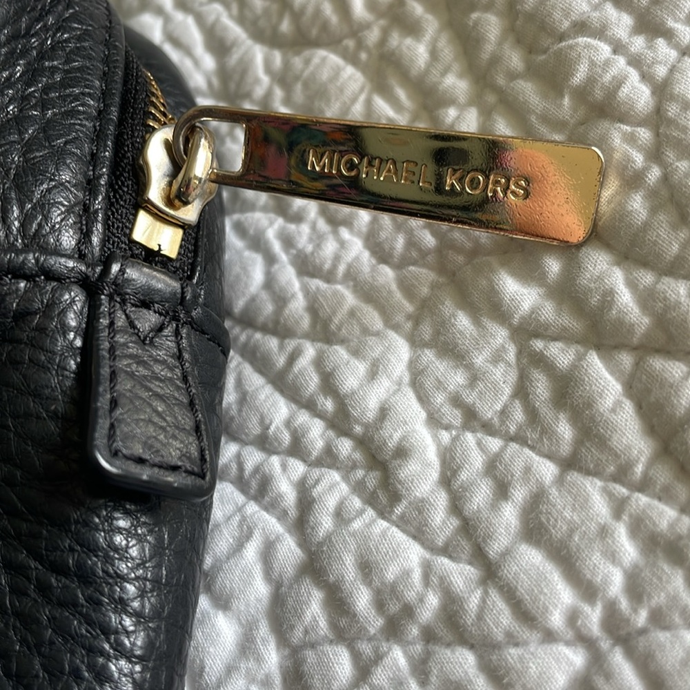 Michael Kors Handbag - Picture 2 of 10